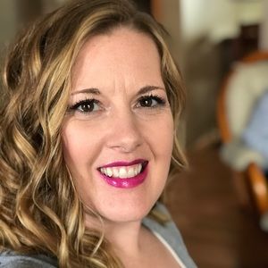 Meet your Posher, Nikki